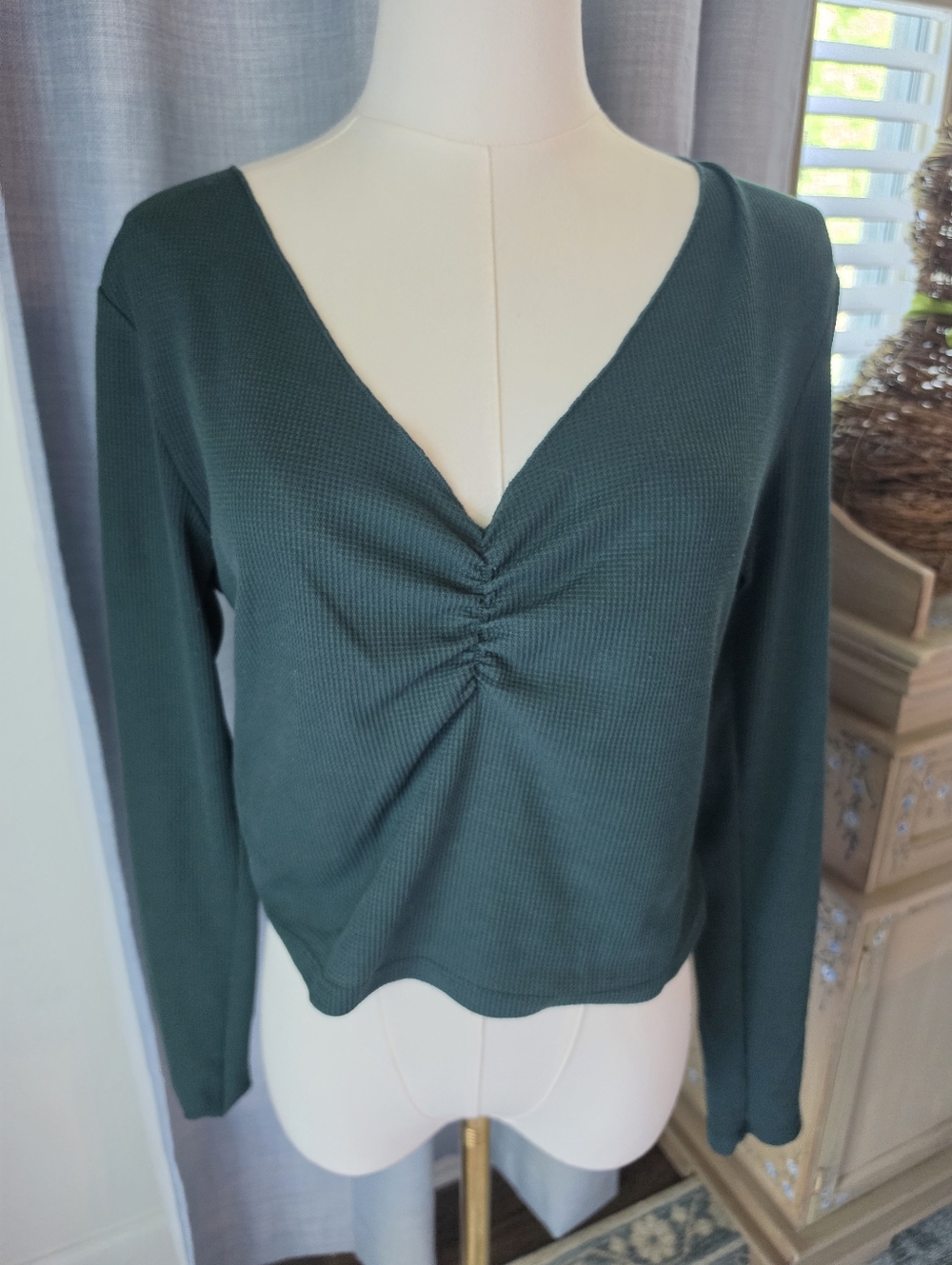 Wild Fable Long-Sleeve V-Neck Ruched Front Top - Dark Green
